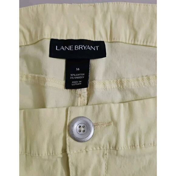 Lane Bryant ~Woman Size 16~ Yellow Cotton Blend Shorts Stretch. - Picture 4 of 9